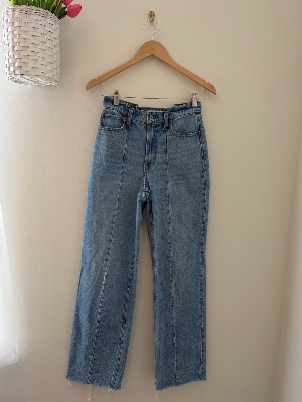 Abercrombie & Fitch Light Blue High-Rise Wide Leg Jeans